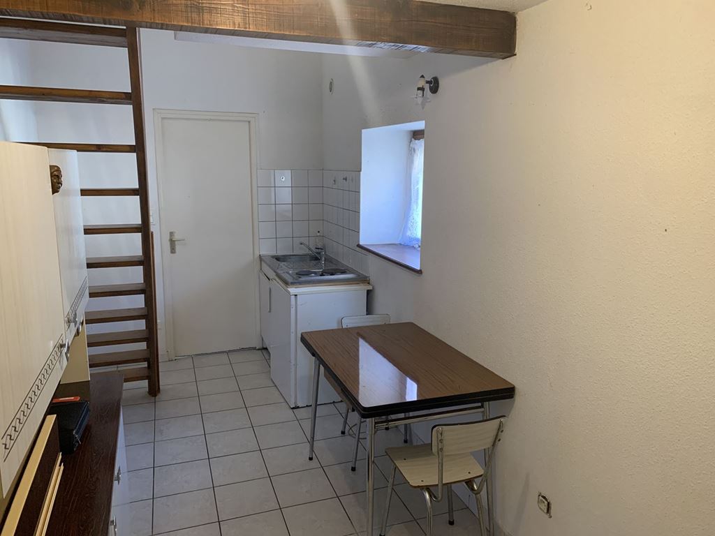 Appartement Studio FAVERNEY 310€ ROUGE IMMOBILIER