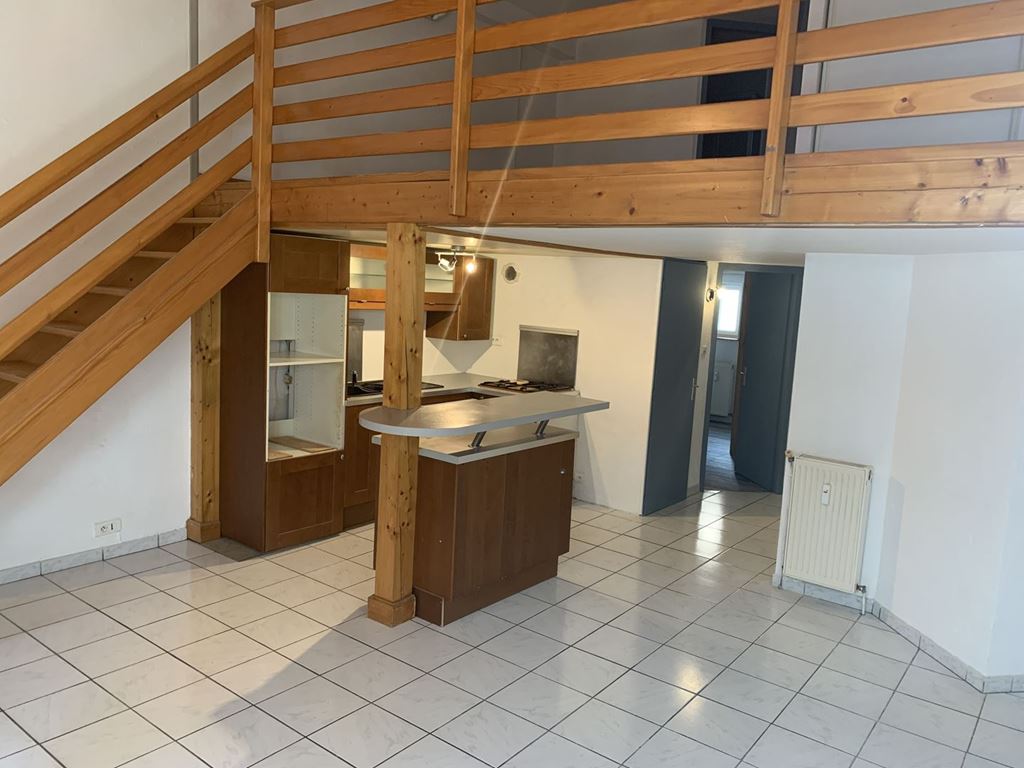 Appartement F2 bis VESOUL 75000€ ROUGE IMMOBILIER Appartement F2 bis VESOUL 75000€ ROUGE IMMOBILIER