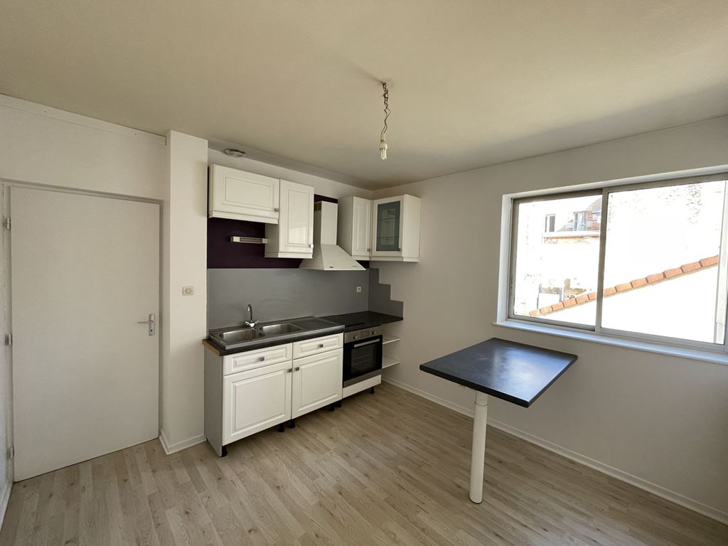 Appartement T2 VESOUL 540€ ROUGE IMMOBILIER Appartement T2 VESOUL 540€ ROUGE IMMOBILIER
