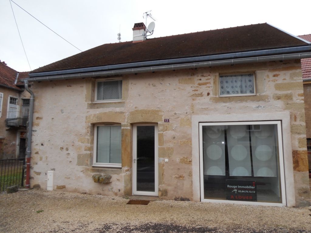 Maison d'architecte SAULX 715€ ROUGE IMMOBILIER Maison d'architecte SAULX 715€ ROUGE IMMOBILIER