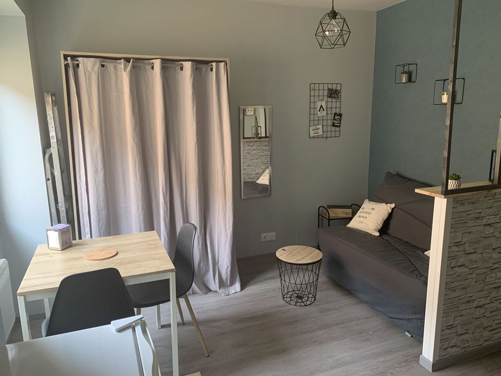 Appartement Studio VESOUL 322€ ROUGE IMMOBILIER