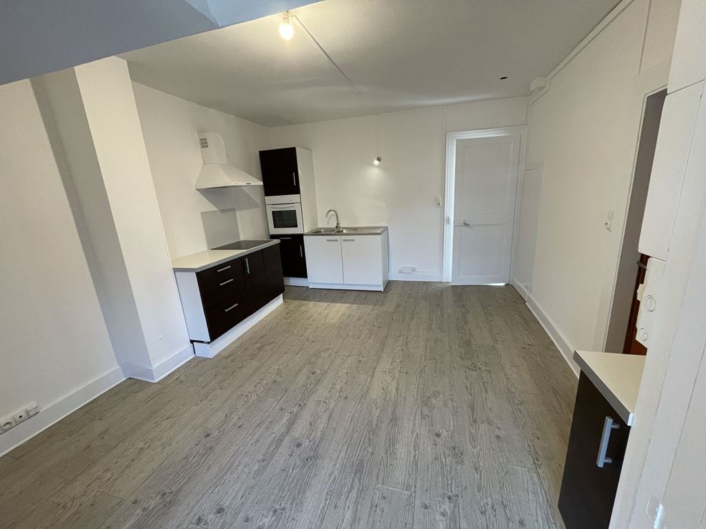 Appartement T1 VESOUL 400€ ROUGE IMMOBILIER
