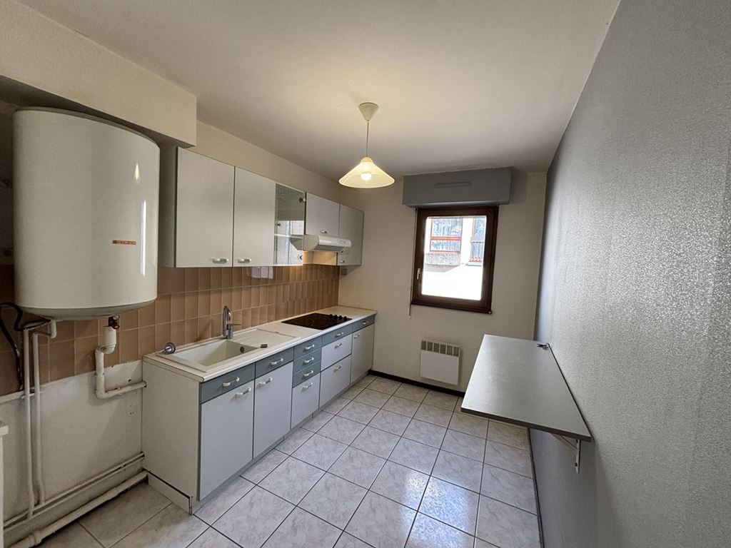 Appartement T2 VESOUL 460€ ROUGE IMMOBILIER Appartement T2 VESOUL 460€ ROUGE IMMOBILIER