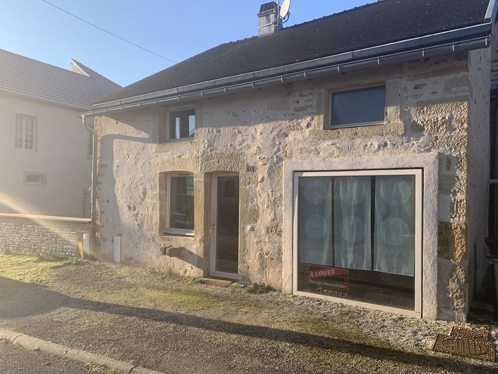 Maison d'architecte SAULX 685€ ROUGE IMMOBILIER Maison d'architecte SAULX 685€ ROUGE IMMOBILIER