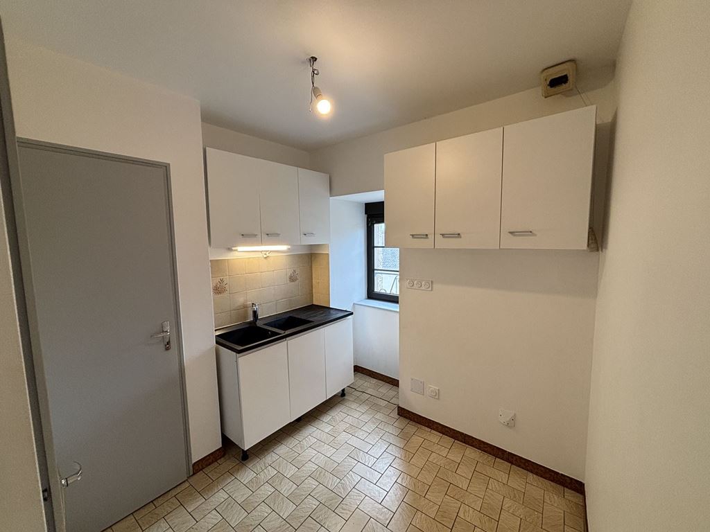 Appartement T2 ECHENOZ LA MELINE 450€ ROUGE IMMOBILIER Appartement T2 ECHENOZ LA MELINE 450€ ROUGE IMMOBILIER