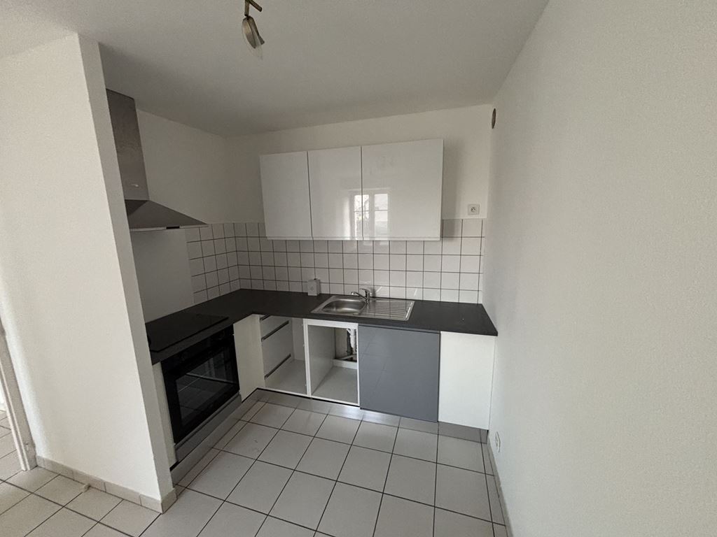 Appartement T4 ETUZ 940€ ROUGE IMMOBILIER Appartement T4 ETUZ 940€ ROUGE IMMOBILIER