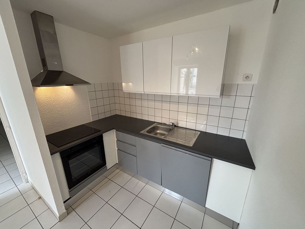 Appartement T4 ETUZ 790€ ROUGE IMMOBILIER Appartement T4 ETUZ 790€ ROUGE IMMOBILIER