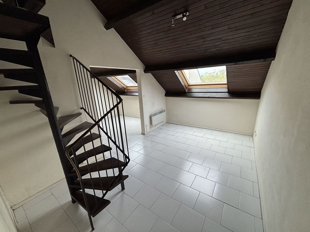 Appartement F2 bis VESOUL 500€ ROUGE IMMOBILIER