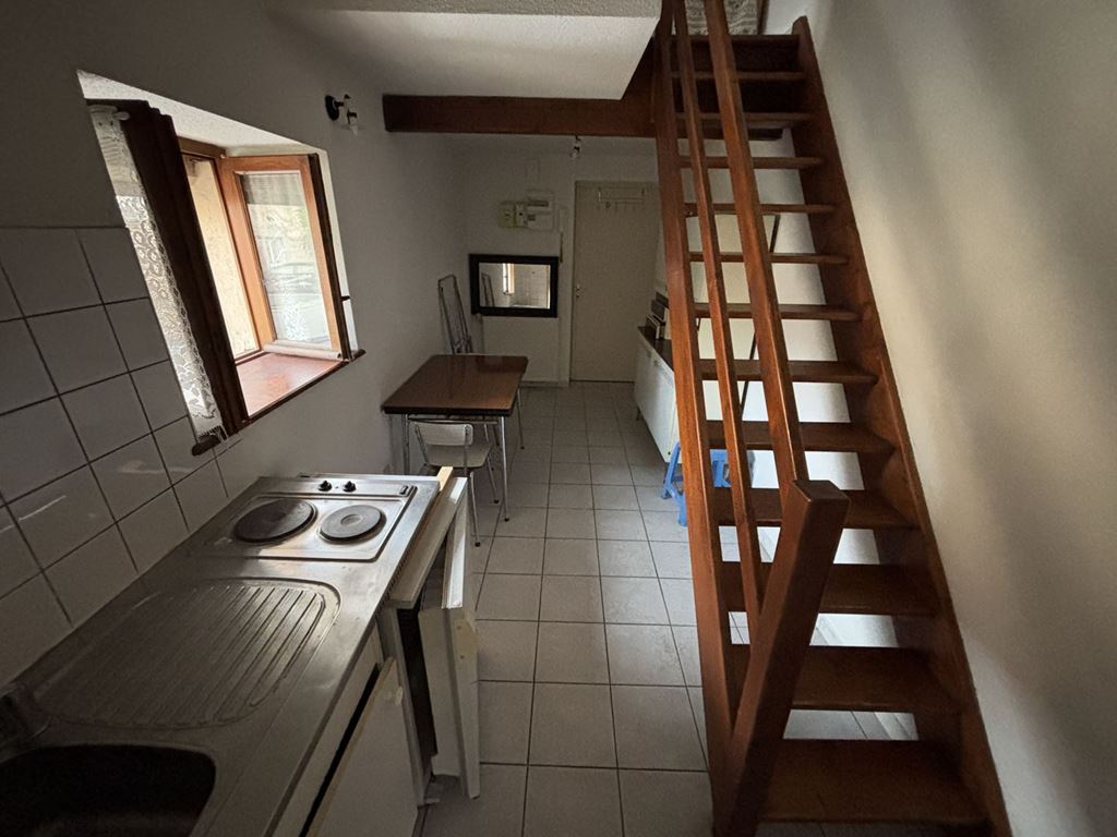 Appartement Studio FAVERNEY 310€ ROUGE IMMOBILIER