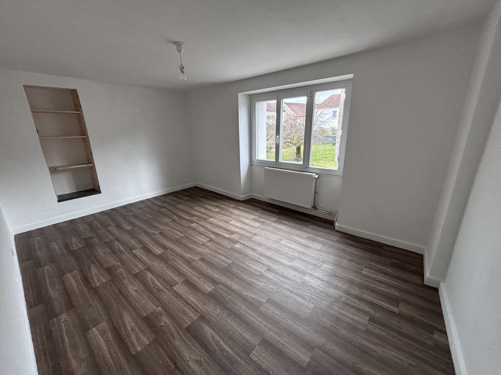 Appartement T3 SAULX 495€ ROUGE IMMOBILIER Appartement T3 SAULX 495€ ROUGE IMMOBILIER