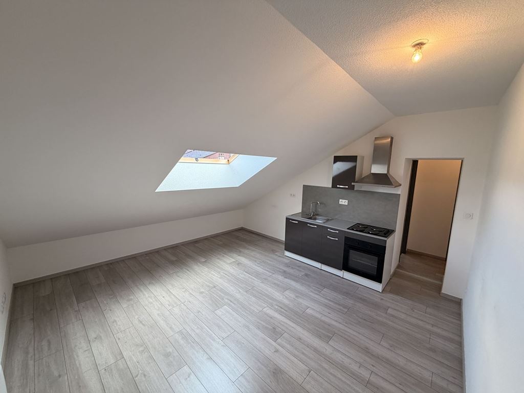 Appartement F1 bis VESOUL 425€ ROUGE IMMOBILIER