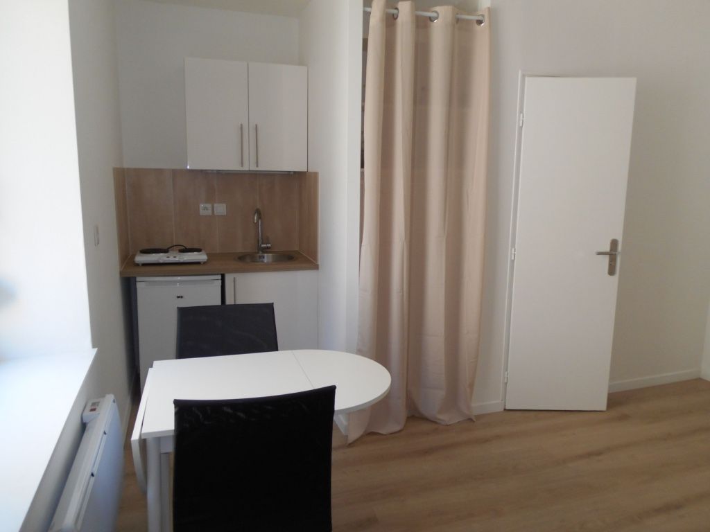 Appartement Studio VESOUL 290€ ROUGE IMMOBILIER