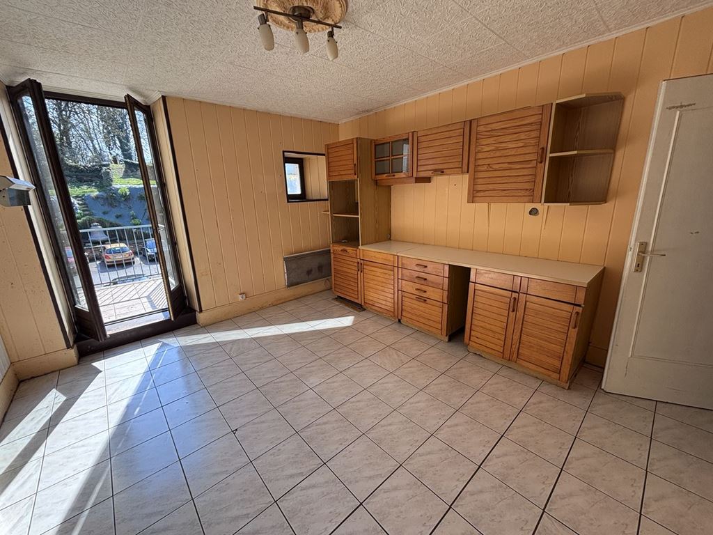 Appartement T3 PORT SUR SAONE 55000€ ROUGE IMMOBILIER