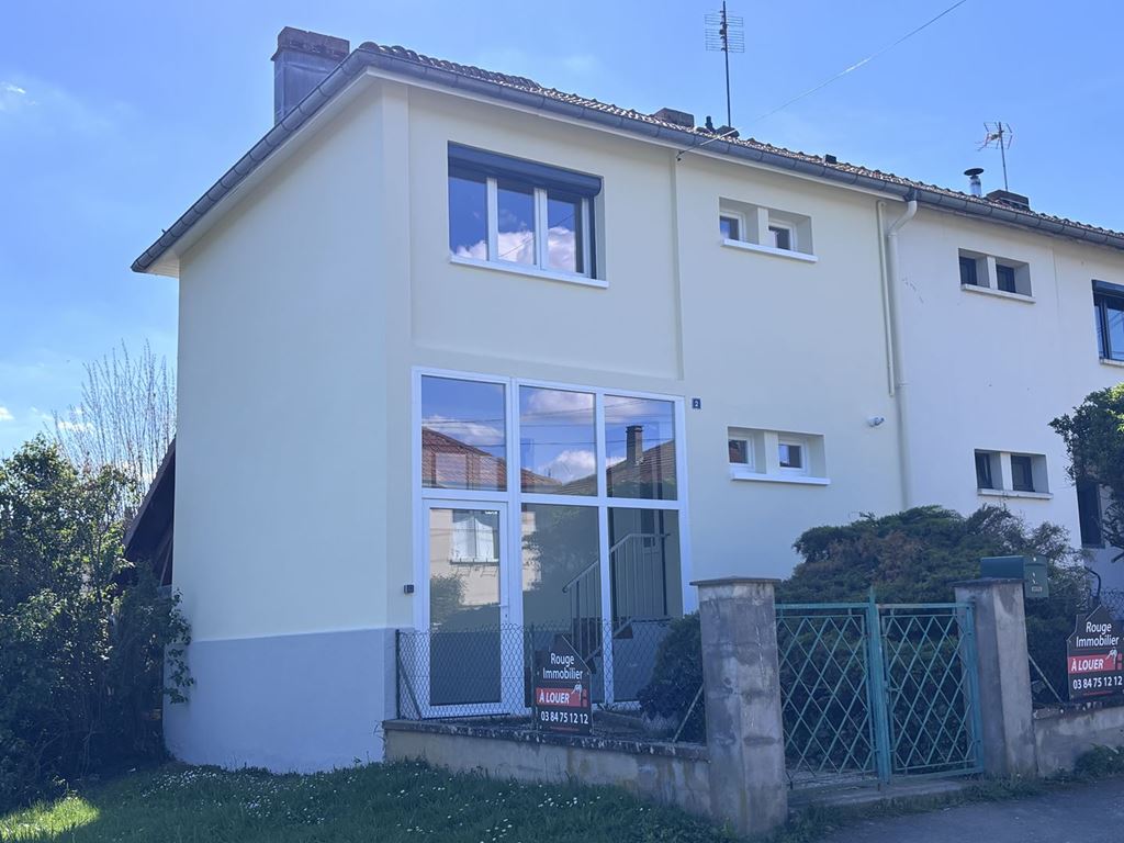 Maison VESOUL 880€ ROUGE IMMOBILIER