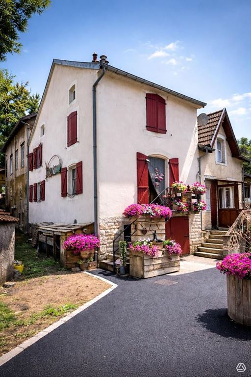 Maison de village PORT SUR SAONE 129000€ ROUGE IMMOBILIER Maison de village PORT SUR SAONE 129000€ ROUGE IMMOBILIER