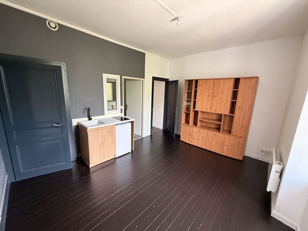 Appartement T1 VESOUL 340€ ROUGE IMMOBILIER Appartement T1 VESOUL 340€ ROUGE IMMOBILIER