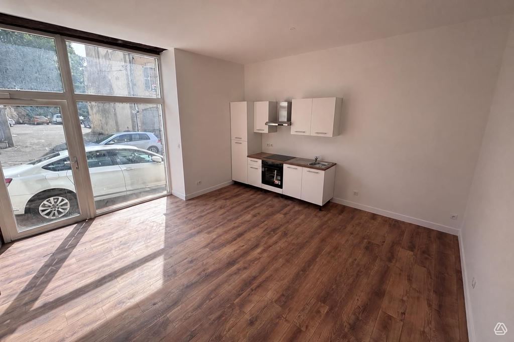 Appartement F1 bis PORT SUR SAONE 420€ ROUGE IMMOBILIER