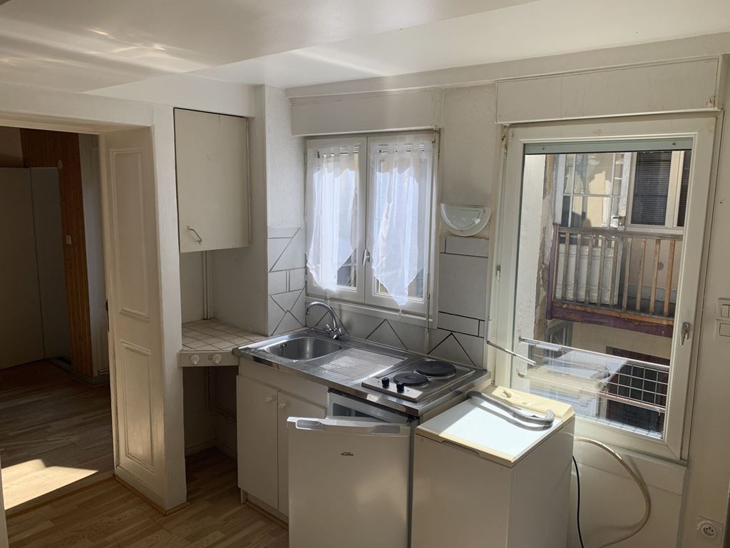 Appartement T1 bis VESOUL 330€ ROUGE IMMOBILIER Appartement T1 bis VESOUL 330€ ROUGE IMMOBILIER