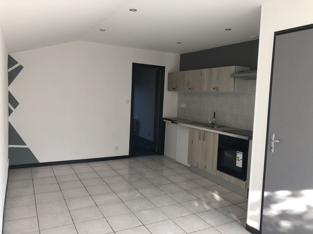 Appartement T1 bis ECHENOZ LA MELINE 380€ ROUGE IMMOBILIER