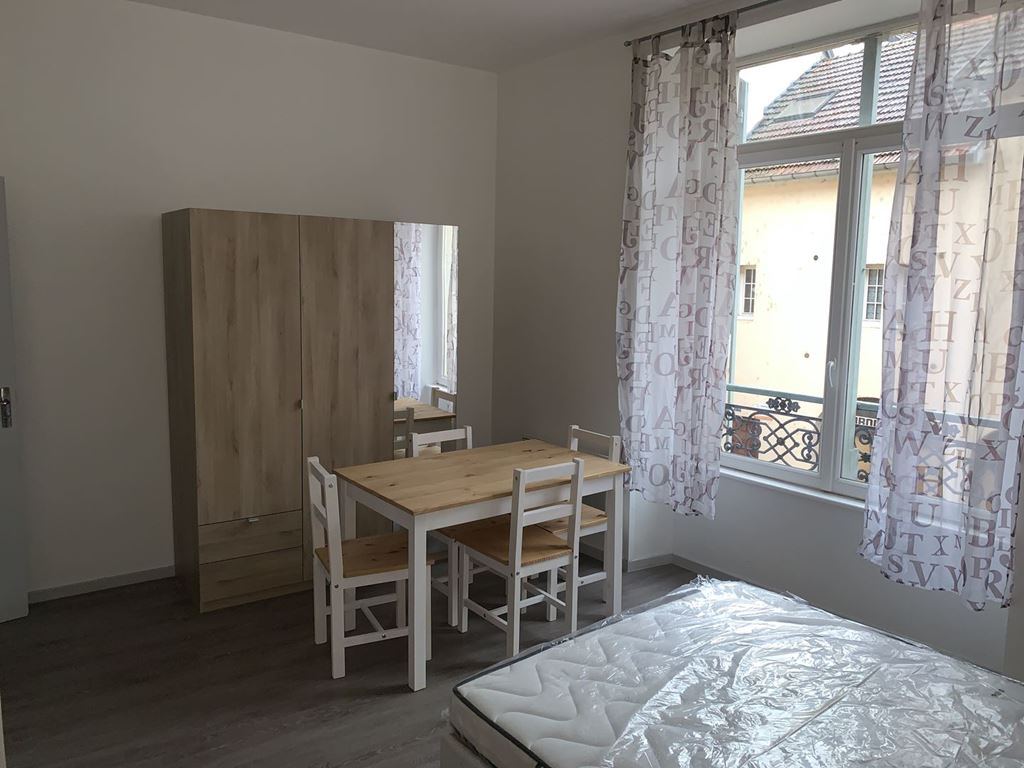 Appartement Studio VESOUL 350€ ROUGE IMMOBILIER