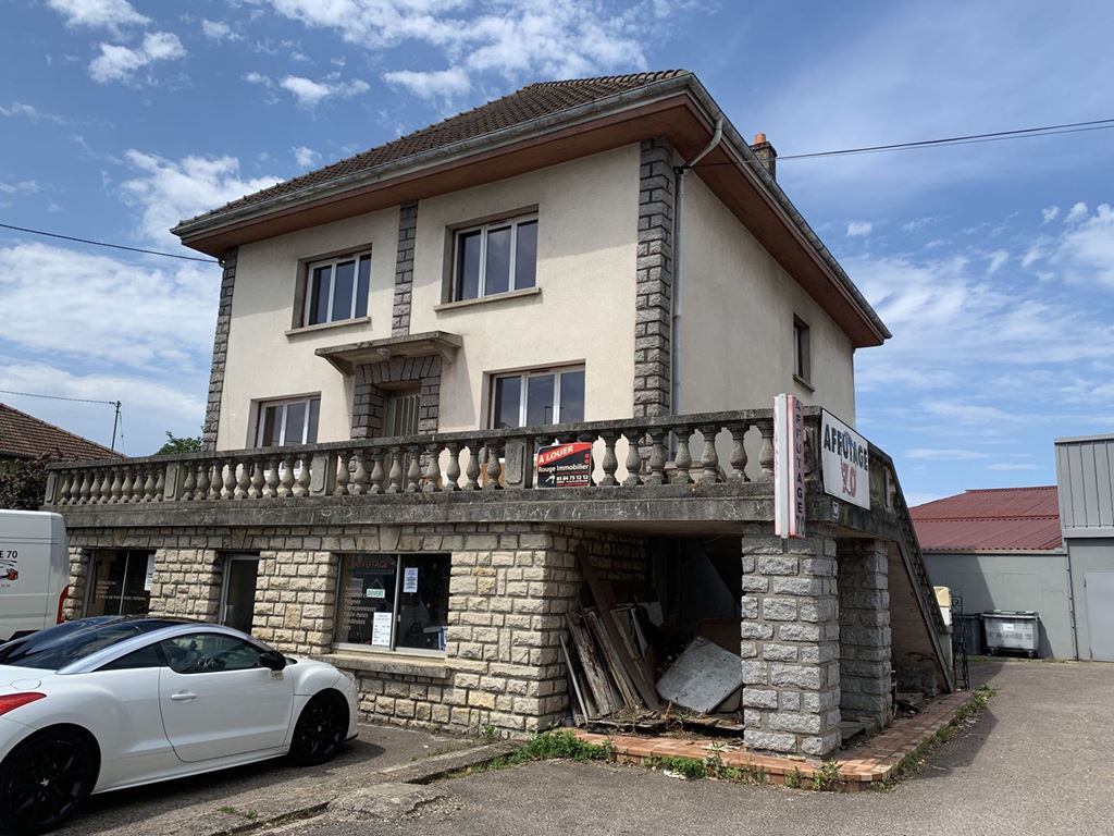 Appartement T6 VESOUL 650€ ROUGE IMMOBILIER Appartement T6 VESOUL 650€ ROUGE IMMOBILIER