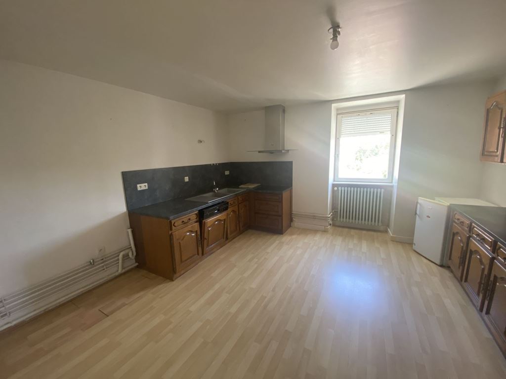 Appartement T4 PUSEY 705€ ROUGE IMMOBILIER