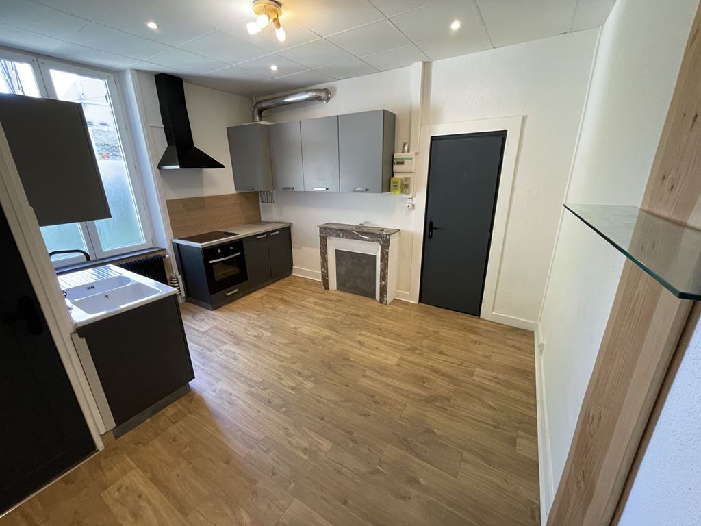 Appartement T1 bis VESOUL 495€ ROUGE IMMOBILIER Appartement T1 bis VESOUL 495€ ROUGE IMMOBILIER